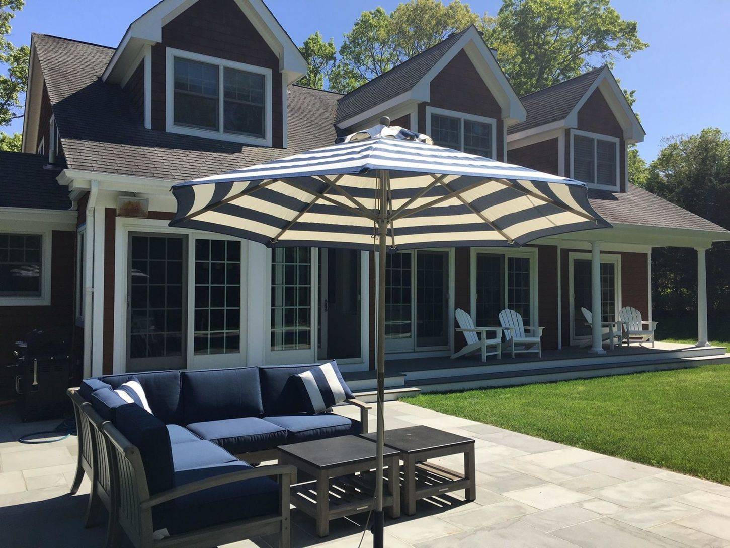 Magnificent Bridgehampton Home just minutes away to Beaches!