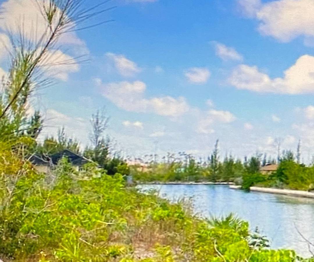 LINCOLN GREEN Land Grand-Bahama-Freeport