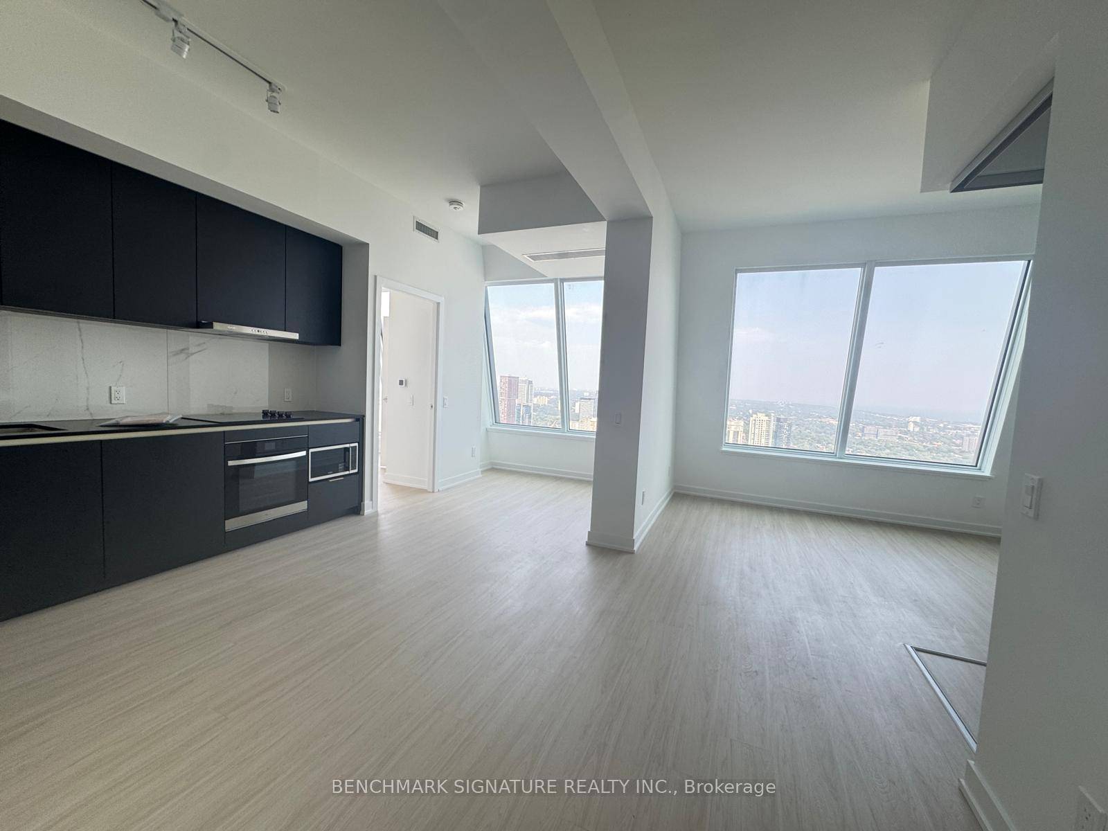 Welcome To Sky High Living At 8 Wellesley St W A Rare 3 Bedroom Residence With Striking Architecture And Floor To Ceiling Windows Framing Breathtaking Lake amp ; Skyline Views.