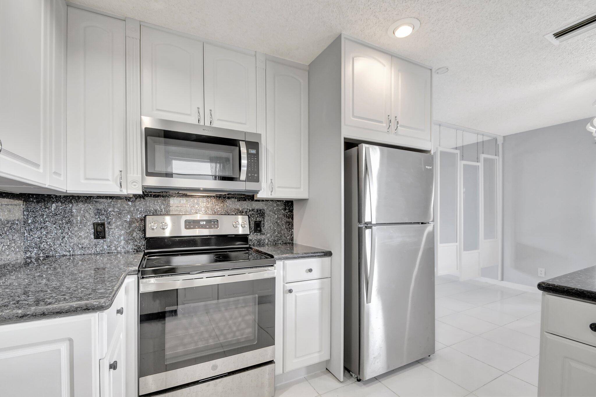 Welcome Home ! This cozy 3 bedroom is move in ready !