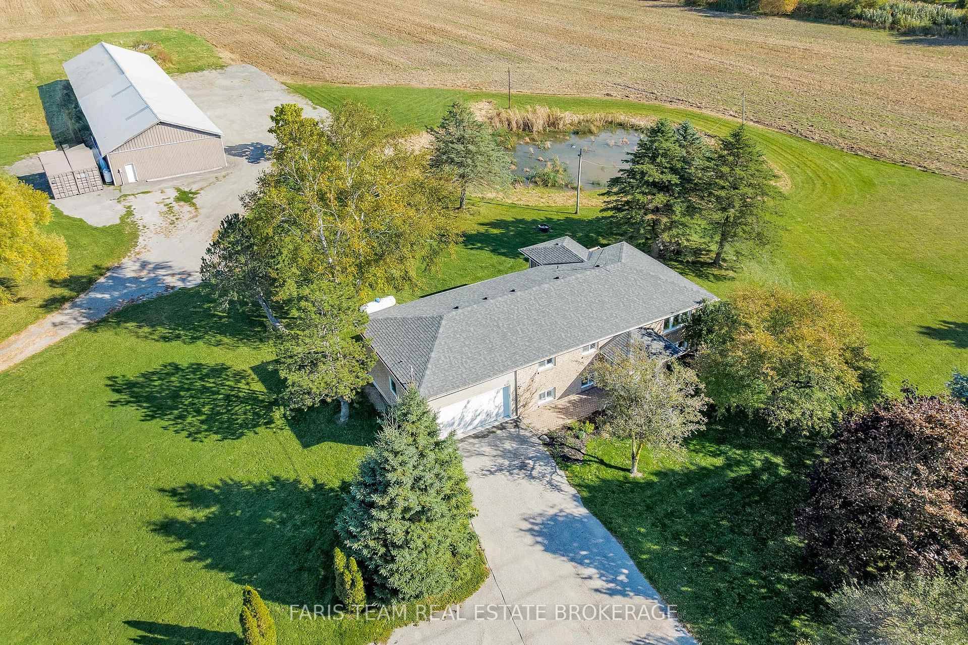 Top 5 Reasons You Will Love This Home 1 Experience peaceful country living on nearly 4 acres just outside Alliston, featuring a tranquil pond and wide open spaces perfect for ...