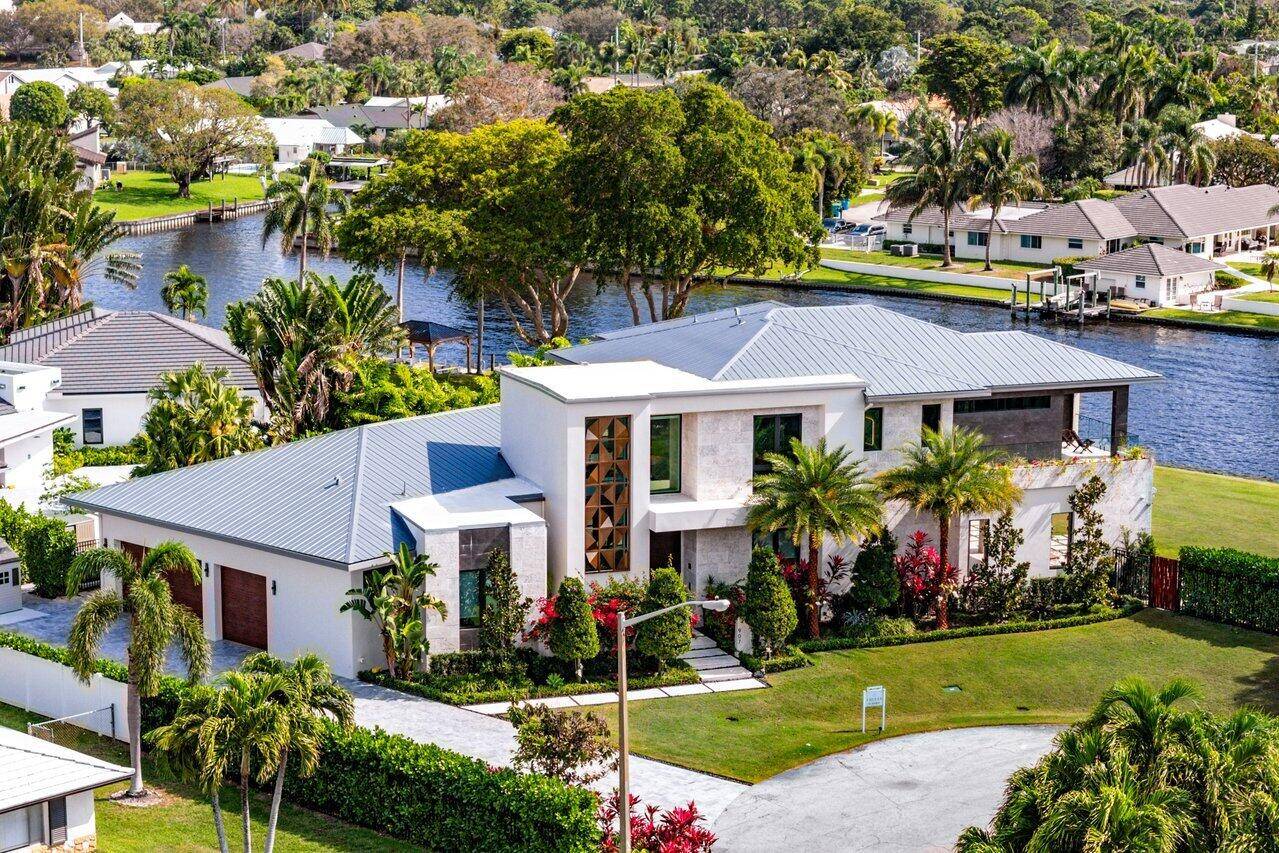 A Lake Eden Masterpiece Luxury Redefined This exclusive lakefront sanctuary in a coveted non HOA community offers privacy, elegance, breathtaking east facing lake views with refreshing breezes year round.