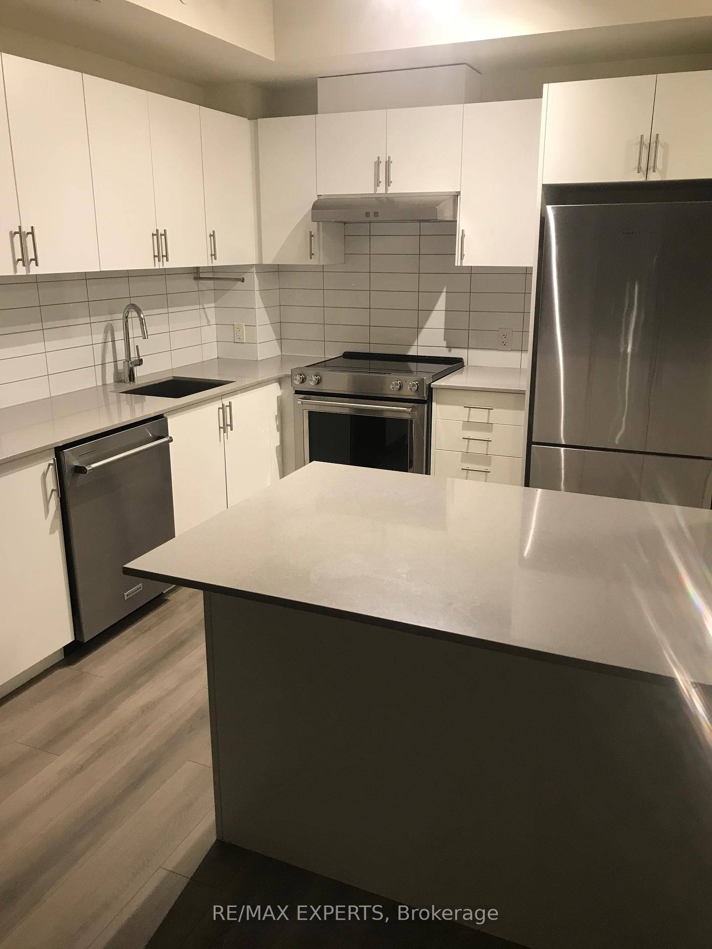 Charisma 1 Bedroom and 2 Bath with underground parking in East Tower By Greenpark.