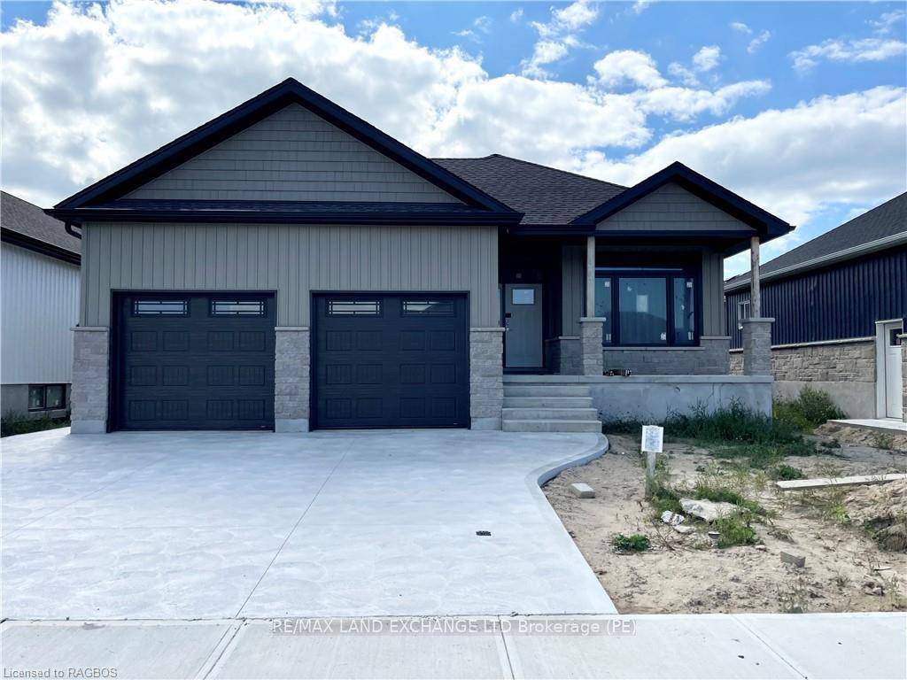 155 Westlinks Drive, Port Elgin ; in a 12 hole golf course community.