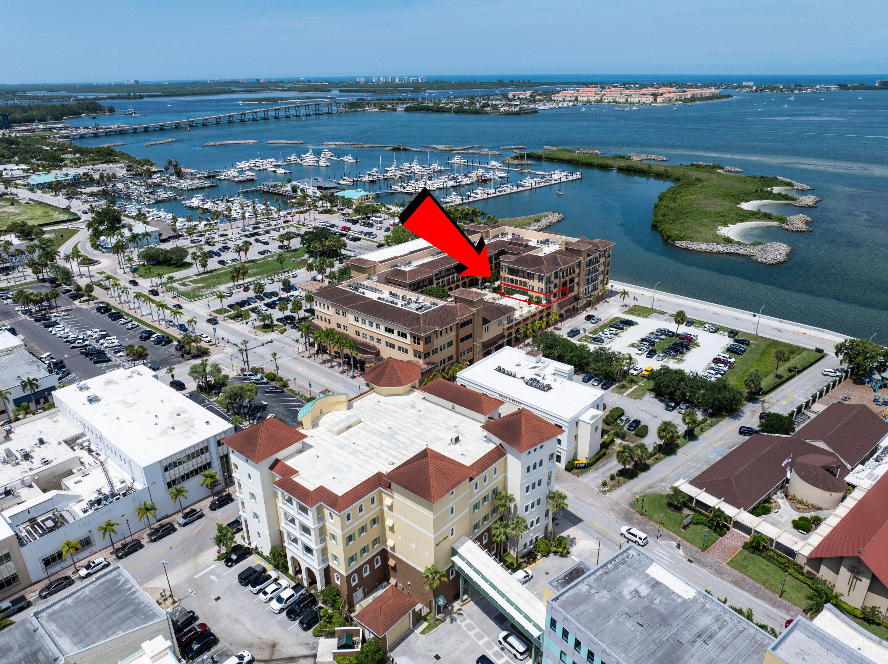 Welcome to Paradise at Renaissance on the River !