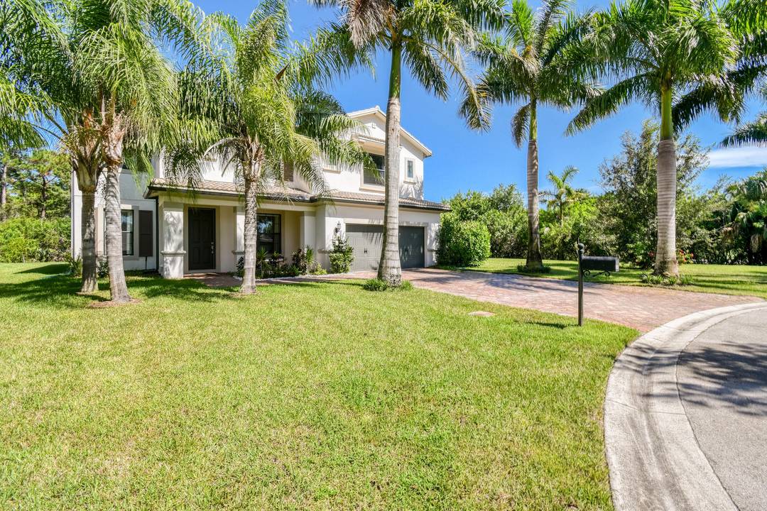 This is a 1 of 1 ! The only home in the gated community of Copperleaf, where you literally have the entire cul de sac to yourself !