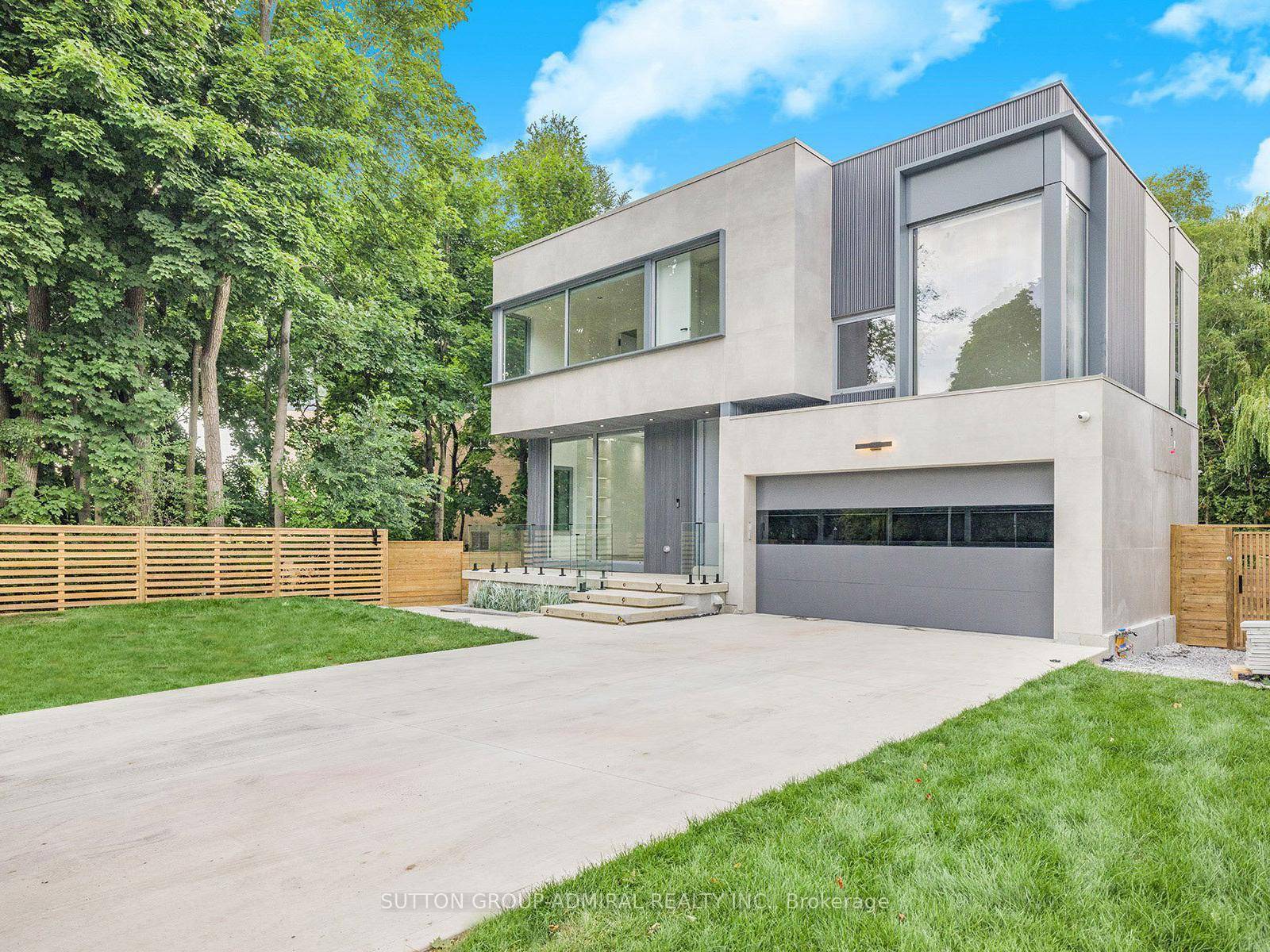 Welcome to 157 Old Forest Hill Road, an architectural modern masterpiece situated in one of Toronto's most prestigious and historically rich neighborhoods.