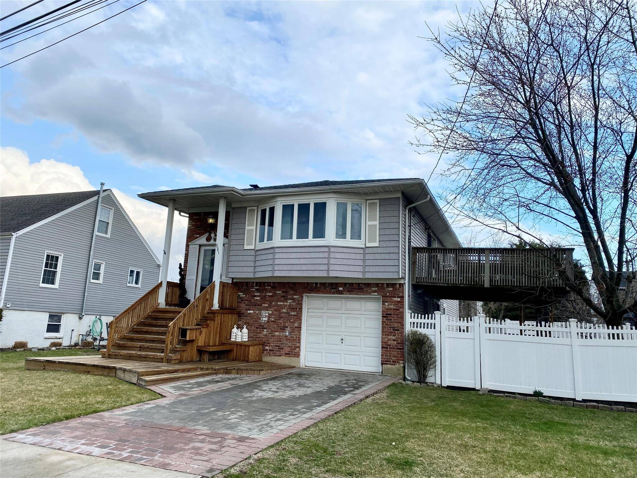 Exceptional Hi Ranch with space for Everyone.