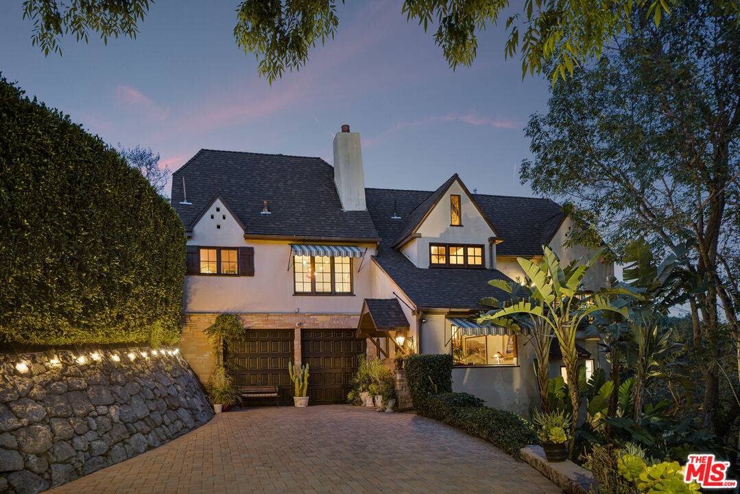 3340 Durand Dr 4BR Hollywood Hills East La