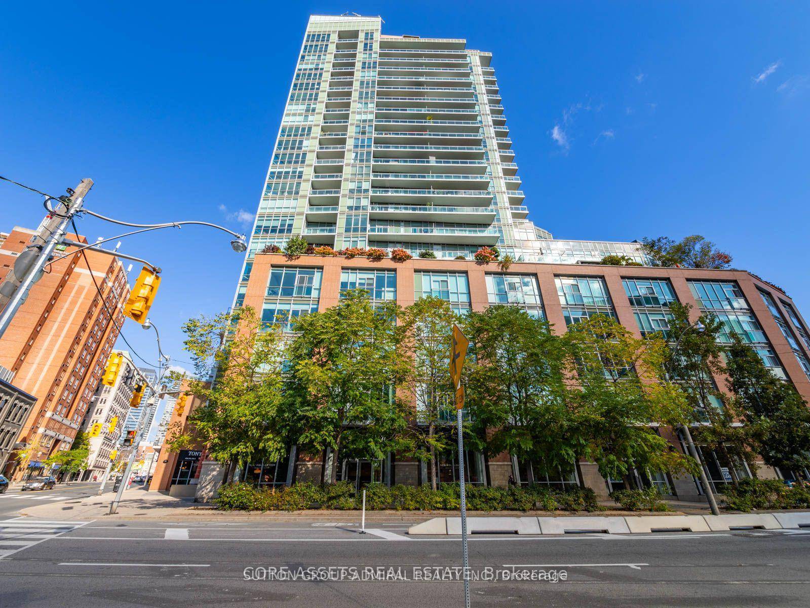 Welcome to a beautifully designed, west facing one bedroom suite in a luxury building located steps from everything downtown living has to offer.