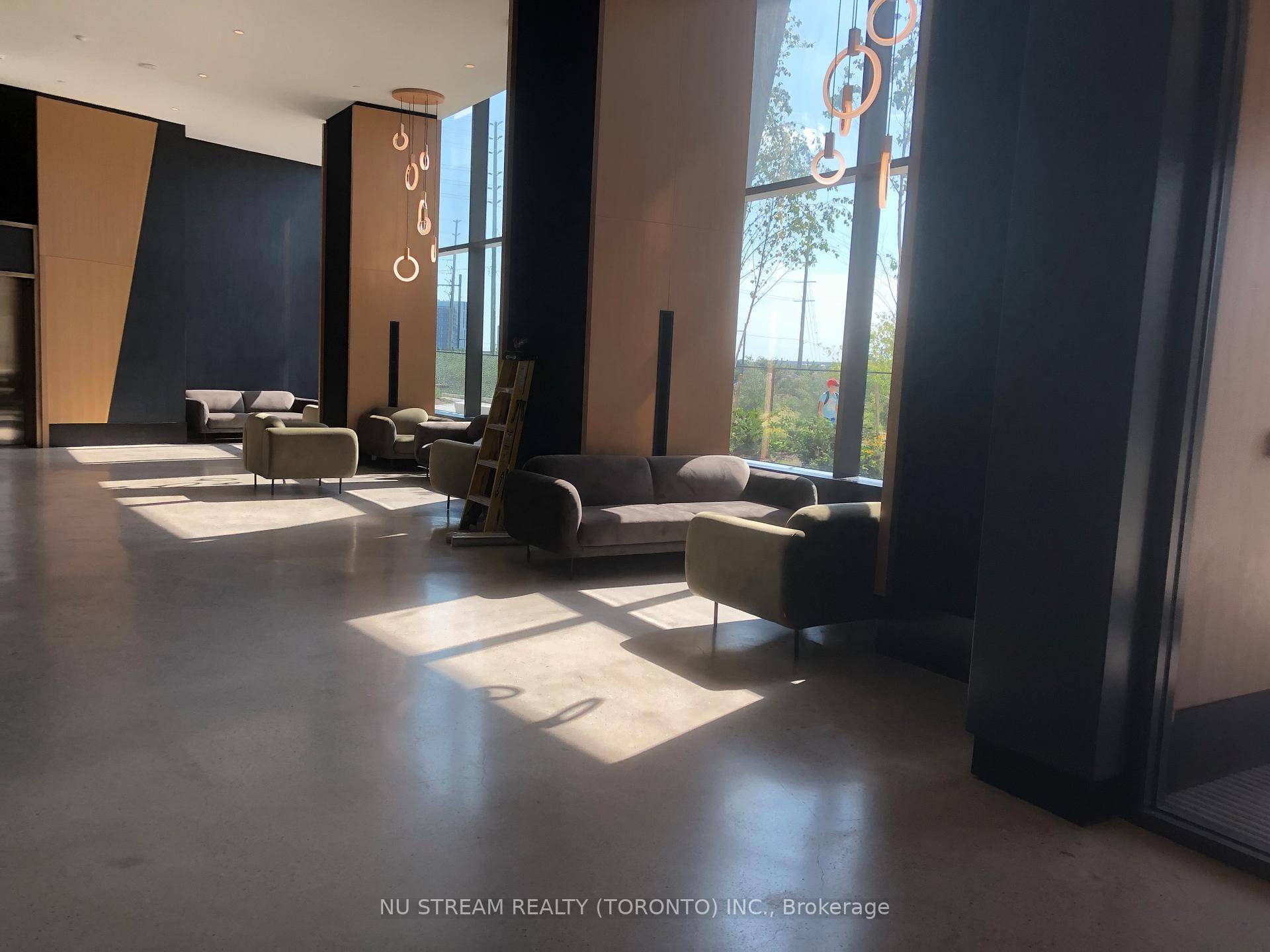 New luxury condo, iconic CG tower in the heart of Vaughan.