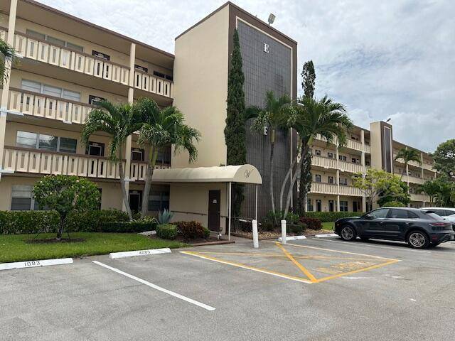 Extremely desirable Wolverton Section 4th floor 1 bedroom, 1.