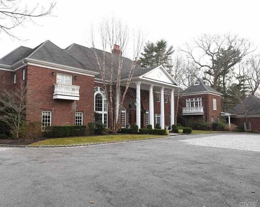A place to rent that's out of the ordinary, expansive with many details over 10, 000 Sq.