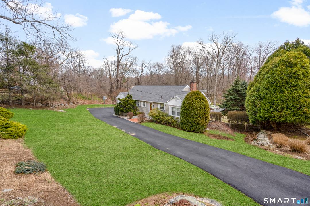Welcome to 459 Den Road, a beautifully maintained ranch style home offering the perfect blend of comfort, functionality, and location in one of Stamford's most convenient settings.