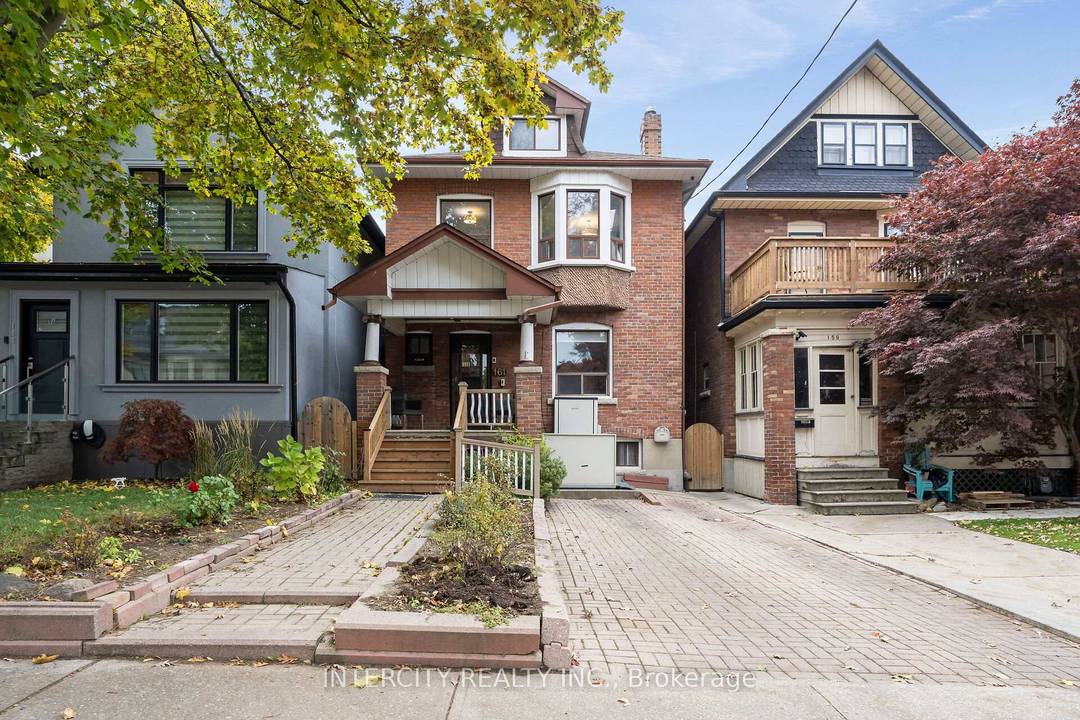 Rare opportunity to purchase a duplex on desirable Wychwood Avenue.