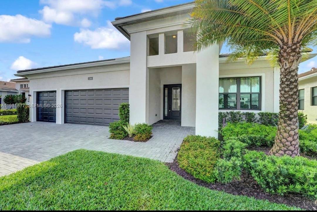 Located in the desirable Cresswind Palm Beach 55 community, this 2022 built home sits on a large 8, 285 sq ft lot one of the larger lots in the community.