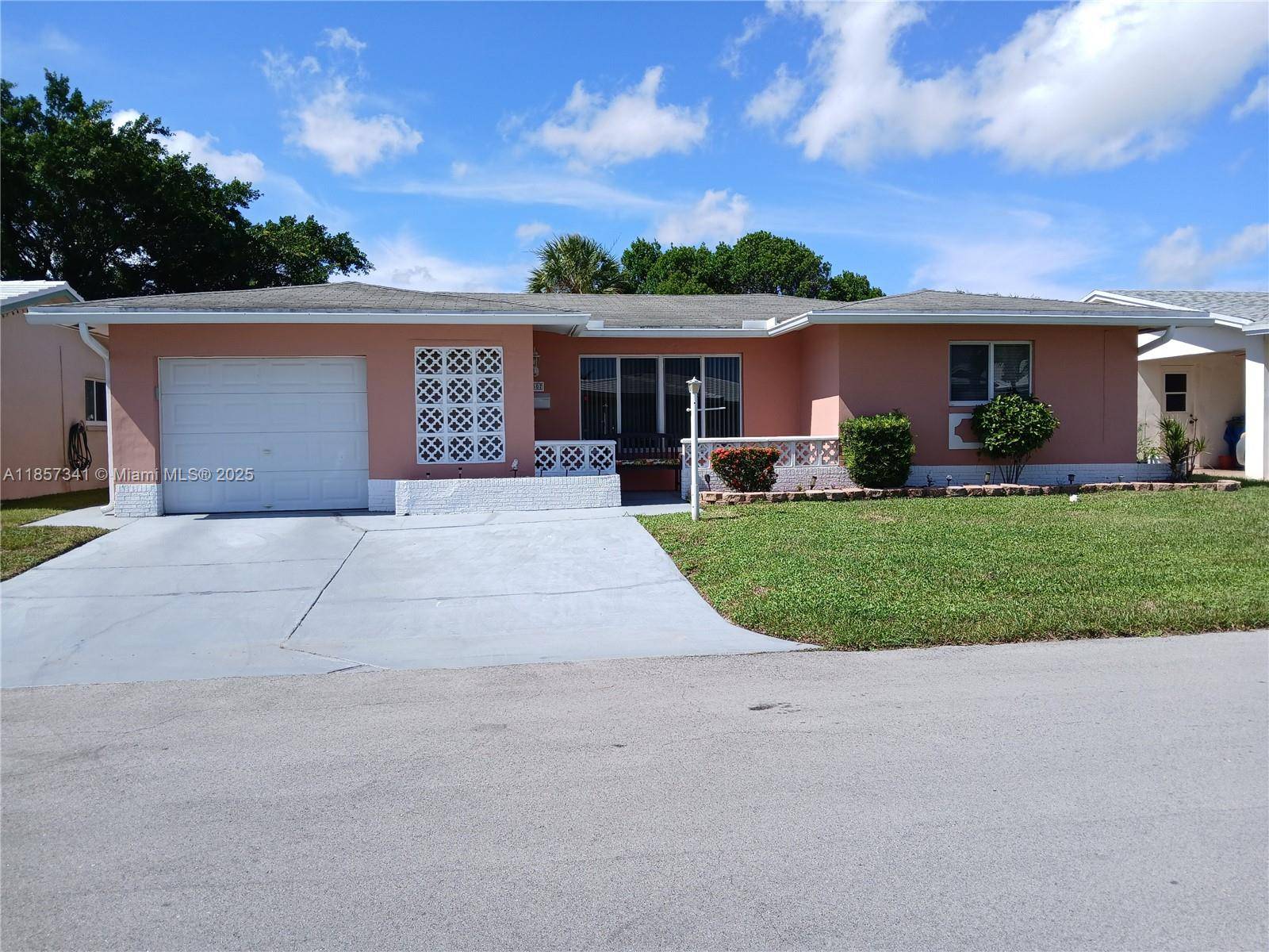Beautiful 2 2 single family home.