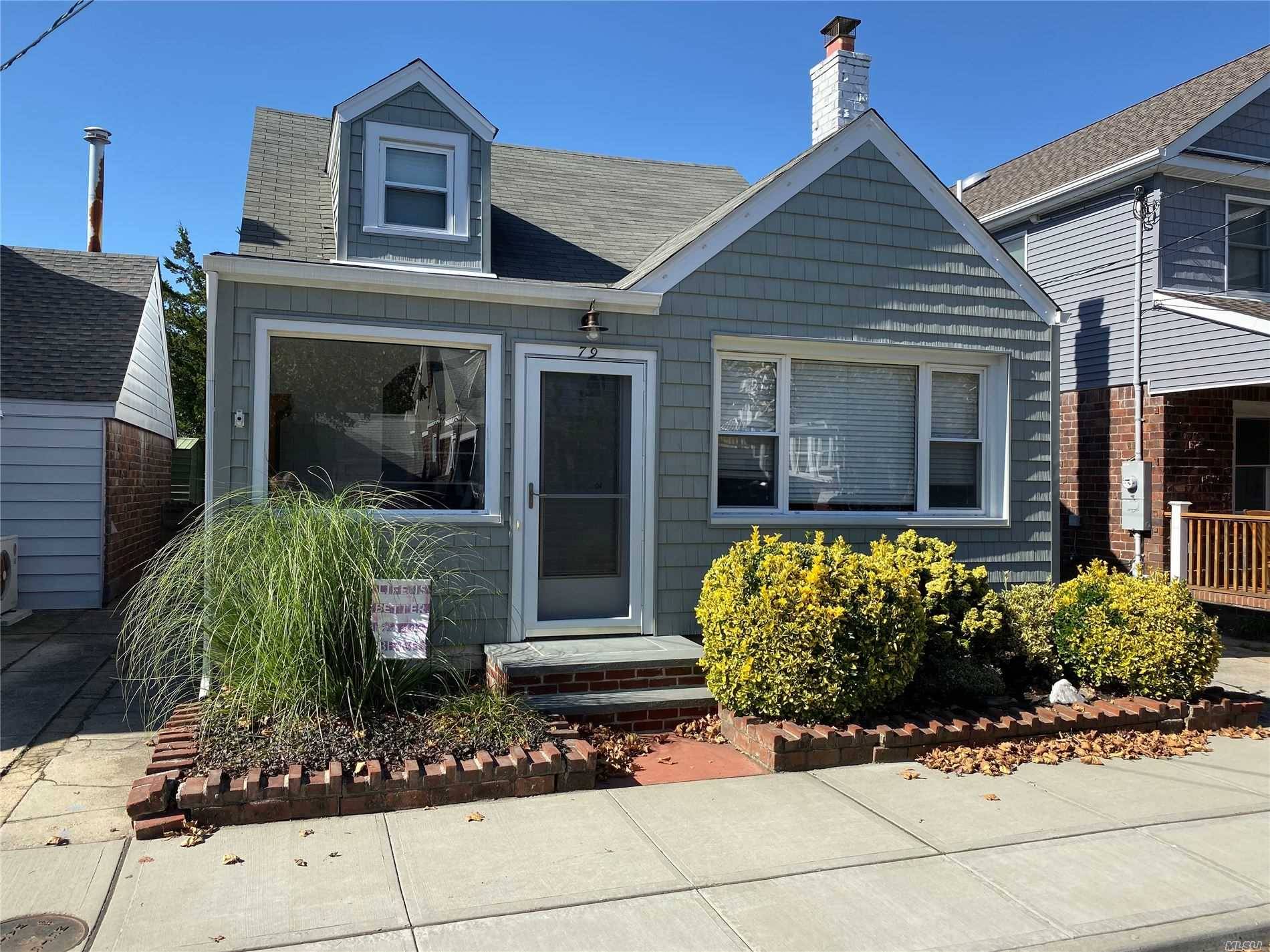 Ideal SUMMER getaway Updated 2 bedroom 2 bathroom FURNISHED or UNFURNISHED !