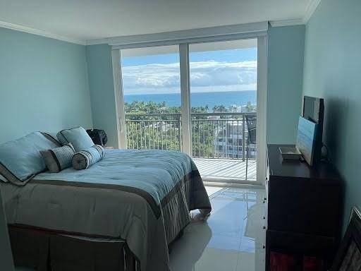 AMAZING OCEANFRONT GALT OCEAN LOCATION WITH GORGEOUS OCEAN VIEW.