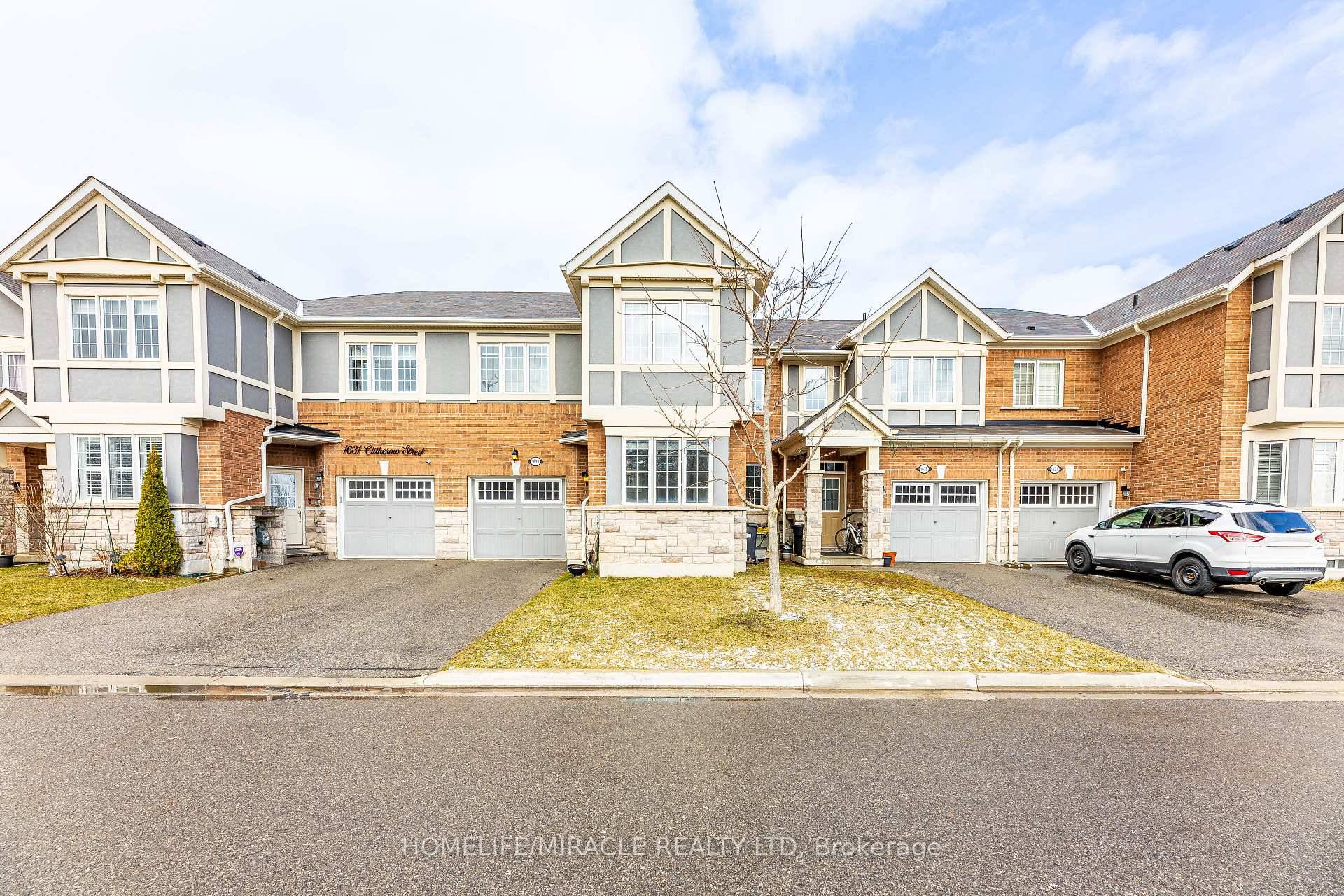Spacious Freehold Townhome for Sale in Prime Milton Location Welcome to this beautifully maintained 1, 780 sq ft freehold townhome, freshly painted throughout and move in ready.