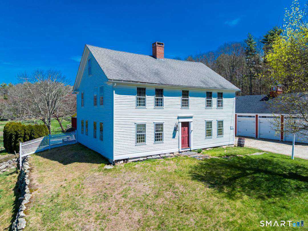 A Rare Equestrian Retreat with Timeless New England Charm.