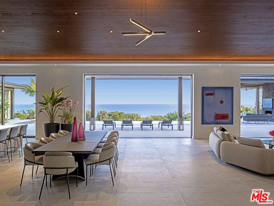 11809   Ellice St Malibu LA