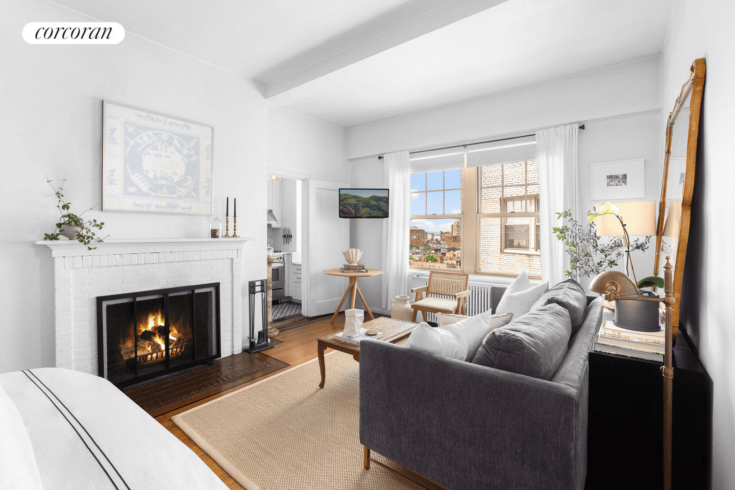 Welcome to 2 Horatio Street, 17D, an exceptional prewar residence located in the heart of the West Village with open views facing southwest to the World Trade Center !