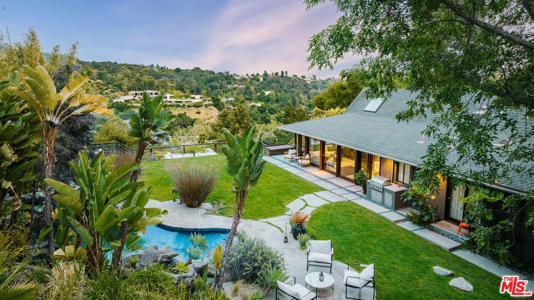 2220   Banyan Dr 5BR Brentwood La