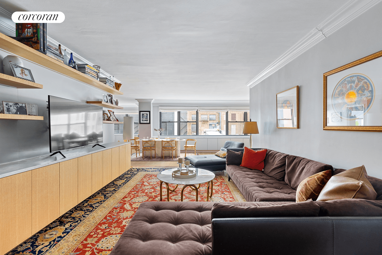 Welcome to unit 8MN at 166 East 61st Street, a distinguished residence in the heart of New York City.