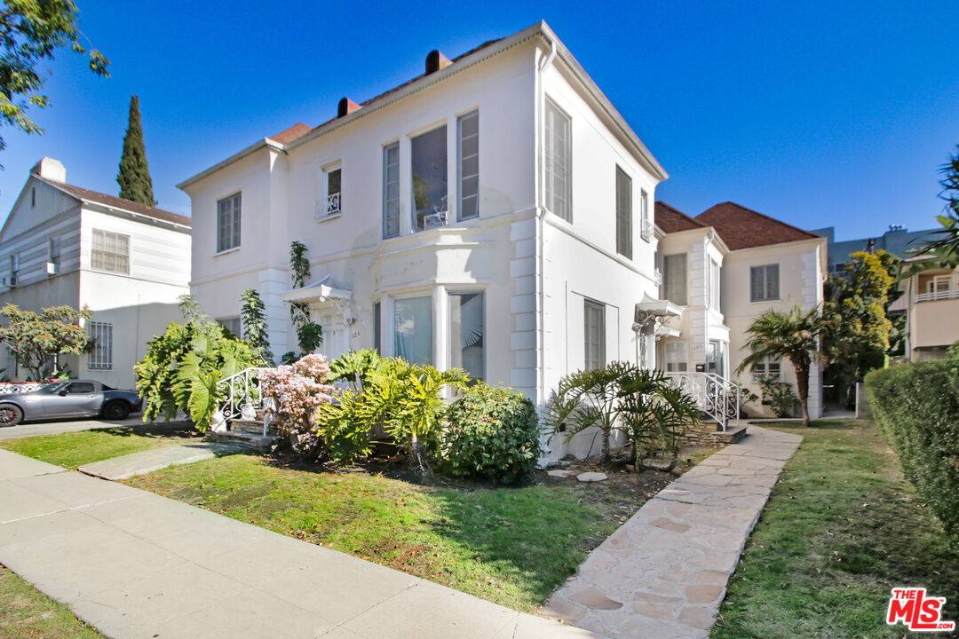 128  S Kings Rd 2.0 Beverly Grove LA