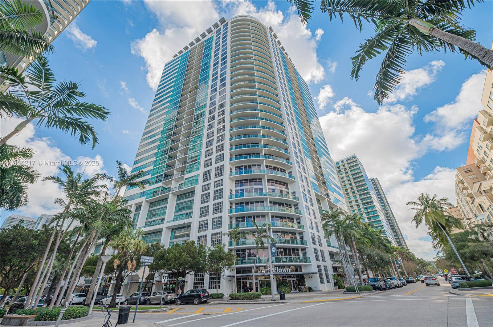 Experience luxury living in this spectacular 1 bed, 1.