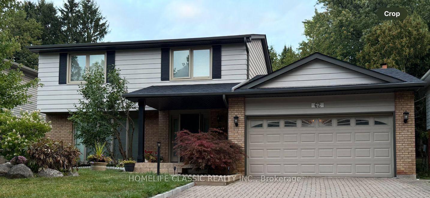 Welcome to The most desirable Pleasant Valley neighborhood of Dundas, 62 Terrace Drive !