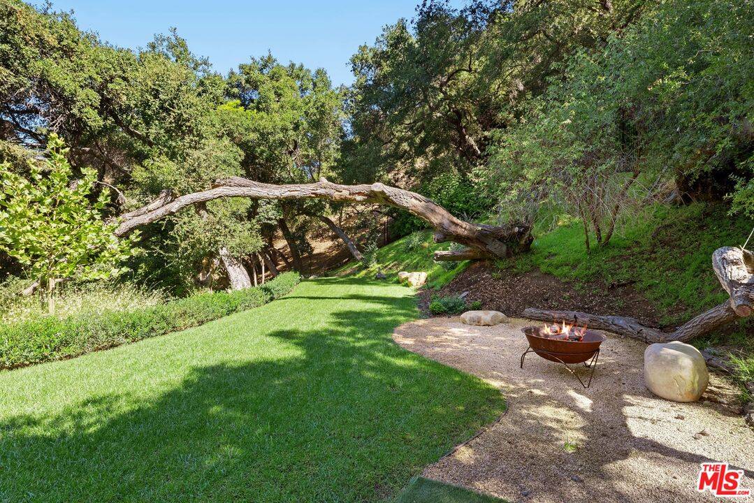 1761   Old Ranch Road Brentwood LA