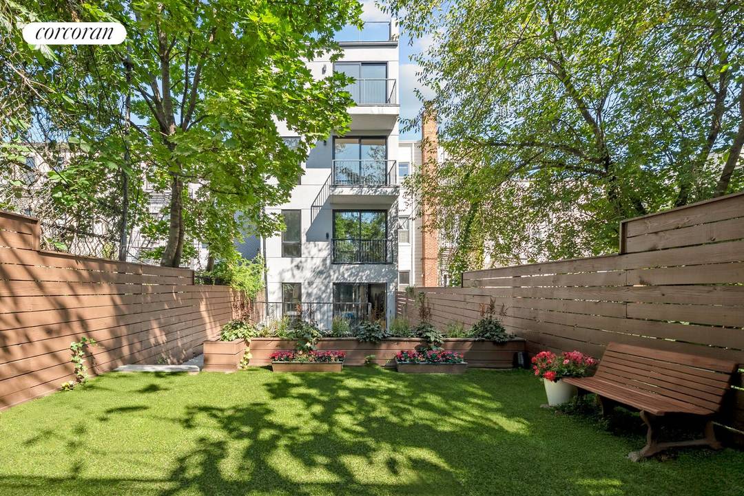 Welcome to Residence 1B at 1226 St.