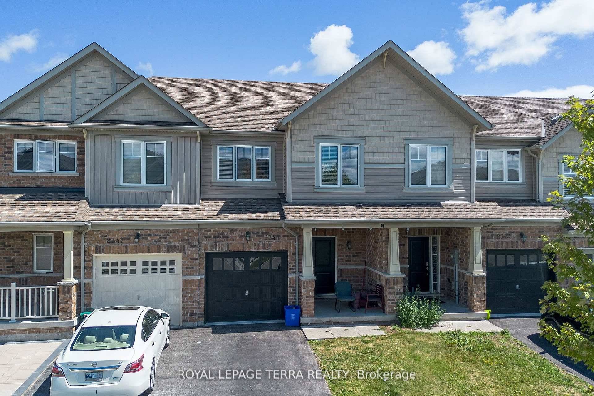 Absolute Showstopper in North Oshawas Desirable Windfields Community !