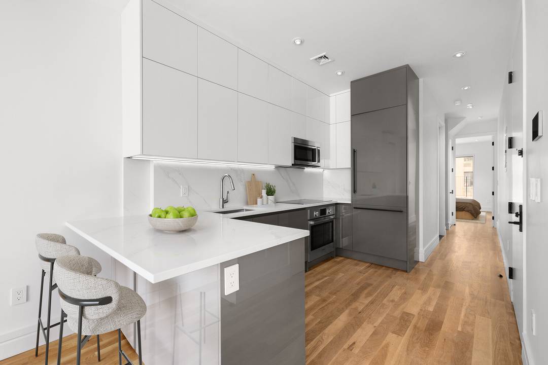 Residence PH at 254 West 88th Street is a sun filled penthouse duplex townhouse offering 1, 103 square feet of interior space plus an additional 436 square feet of private ...
