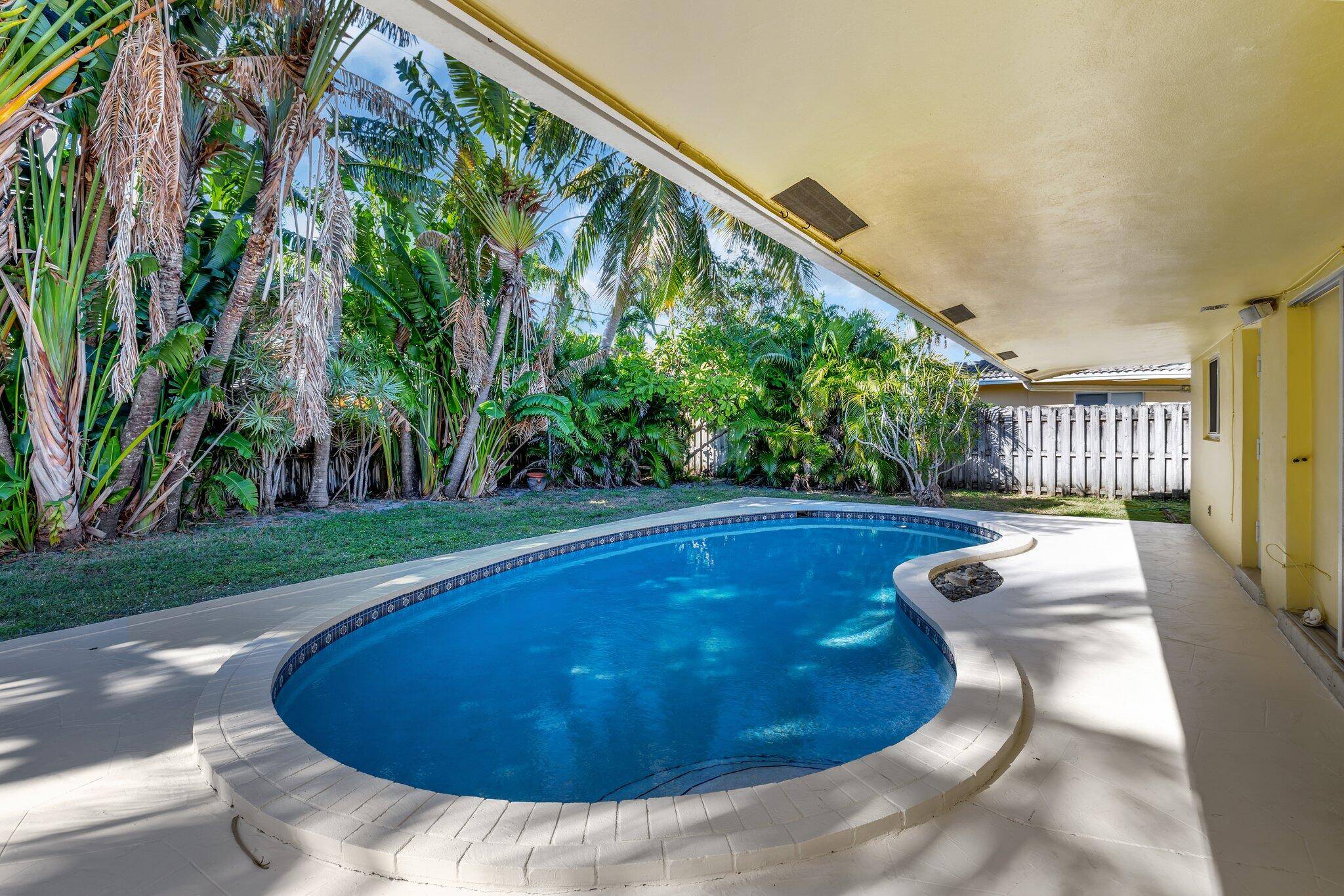 Rare Opportunity in Coral Ridge Isles No HOA, No Rental Restrictions !