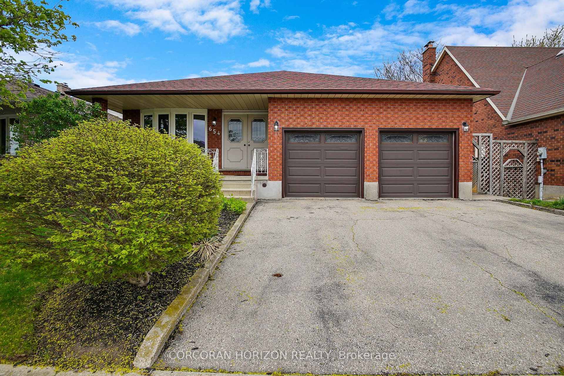 Welcome to this beautifully maintained backsplit in the heart of East Galt, Cambridge where comfort, style, and functionality come together seamlessly !