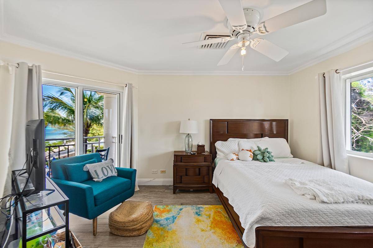 WEST BAY STREEET Condo New-Providence
