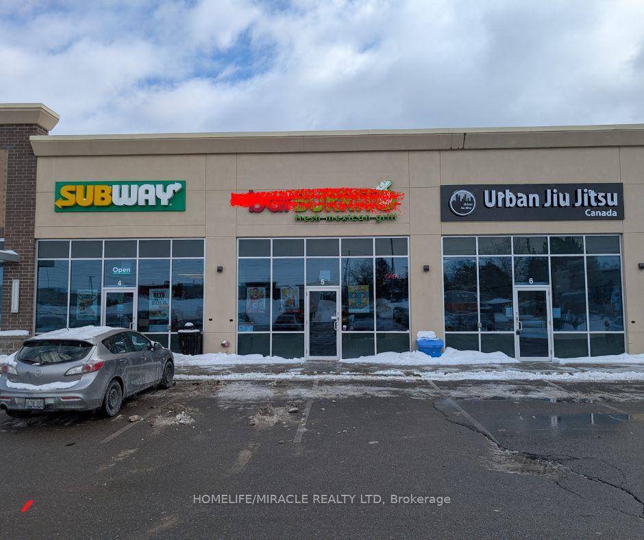 One of the biggest National Mexican QSR in one of the busiest areas of Oakville.
