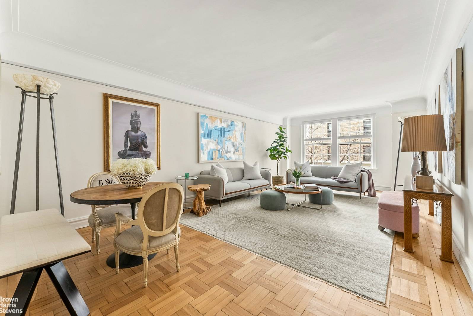 This elegant and spacious home offers a blank canvas in an iconic Upper West Side pre war building on Riverside Drive, designed in 1926 by Rosario Candela, one of New ...