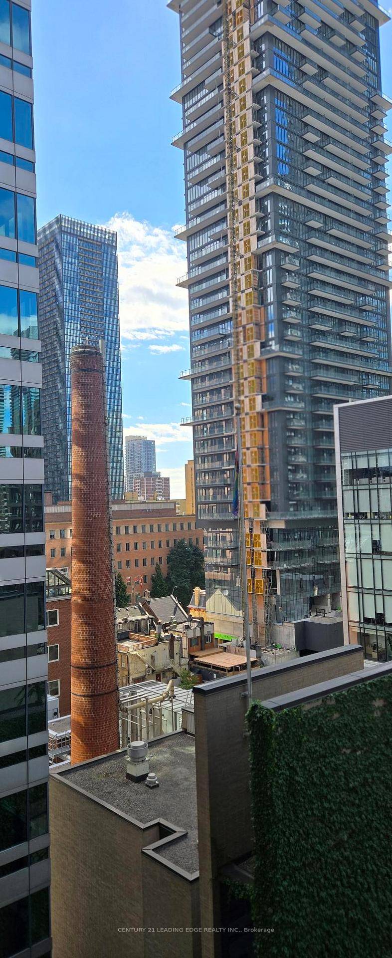 Prime Yonge amp ; Bloor Location !
