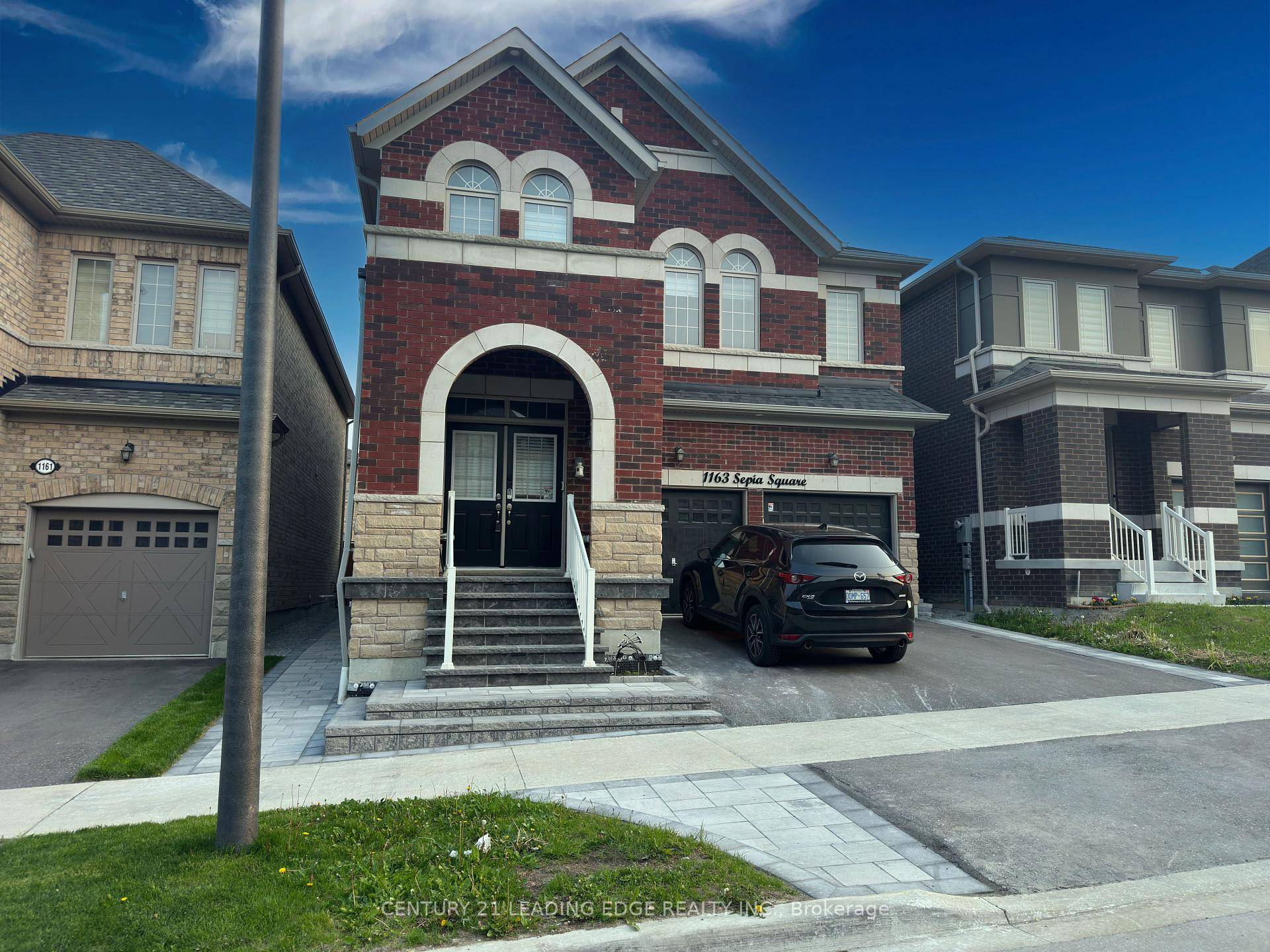 Bright and Spacious 2 Bedroom Basement Apartment in Prime North Pickering !