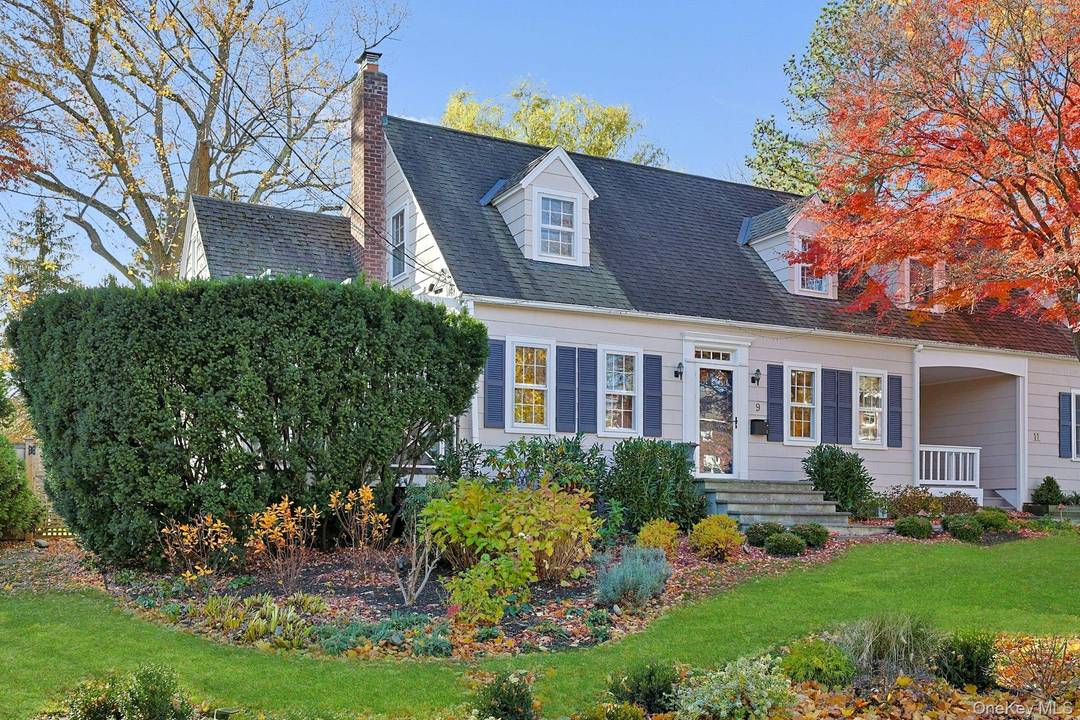Le Refuge Luxurious Village Home in the Heart of Nyack, a beautifully renovated circa 1940 New England Cape, ideally located just a block and a half from Hudson River Park ...