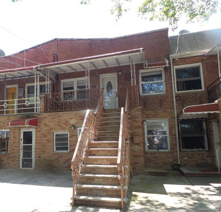 Don't miss out on this great investment or Owner Occupied Opportunity !