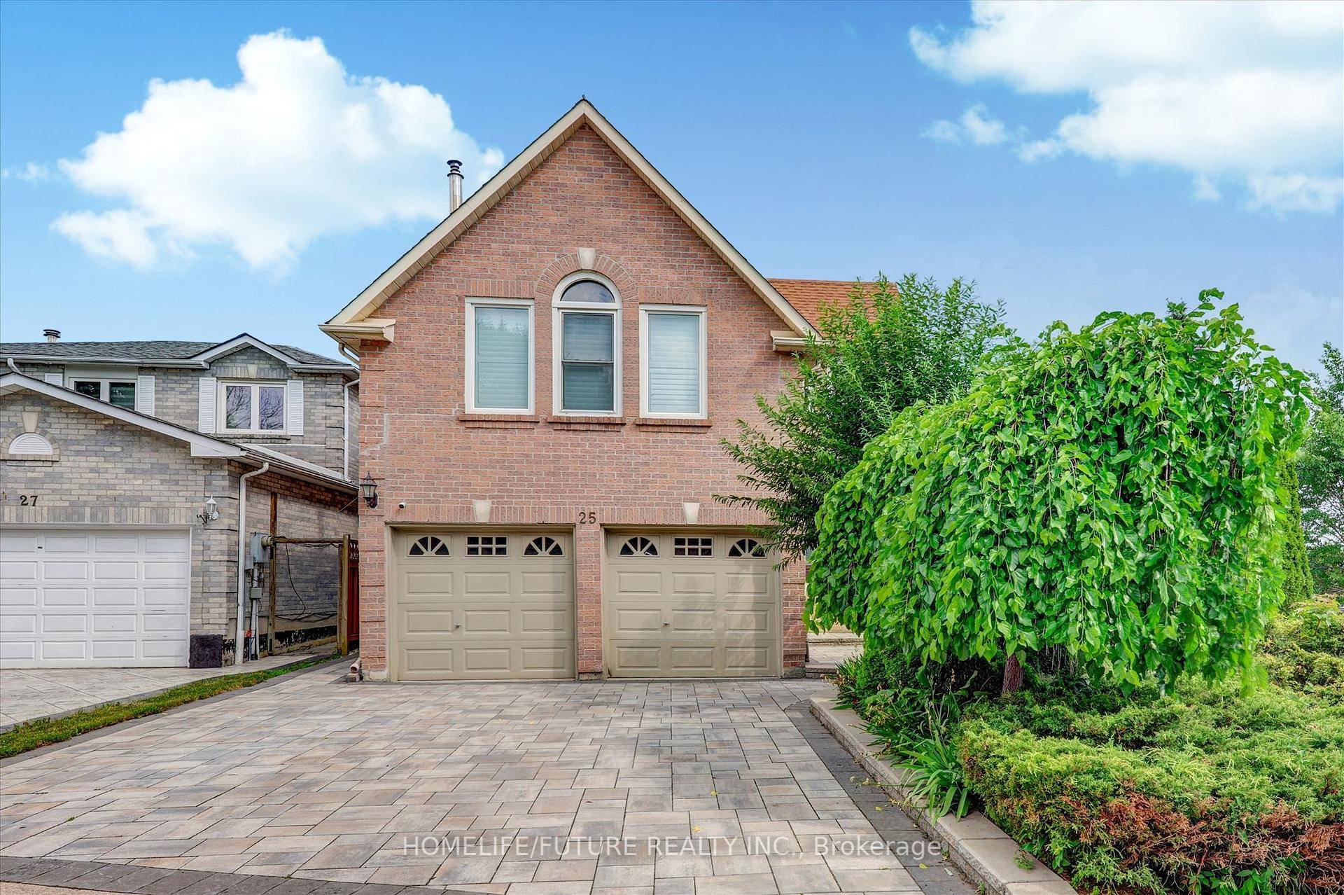 Welcome To 25 Valley Centre Drive An Exceptional Corner Lot Residence Offering Over 3, 300 Sq.