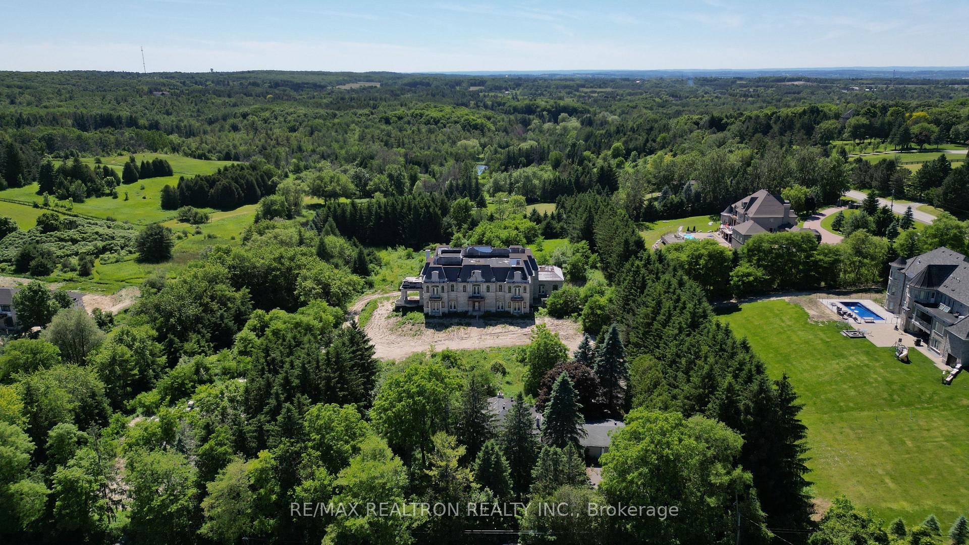 DREAM HOME OPPORTUNITY in King City !