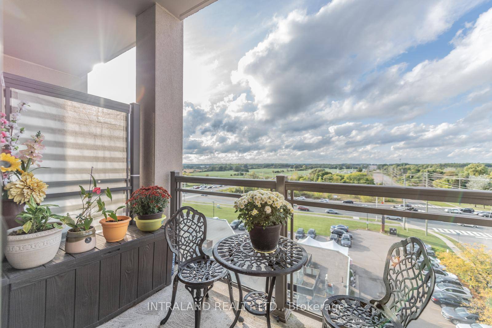 Spring Into Your Dream Condo !