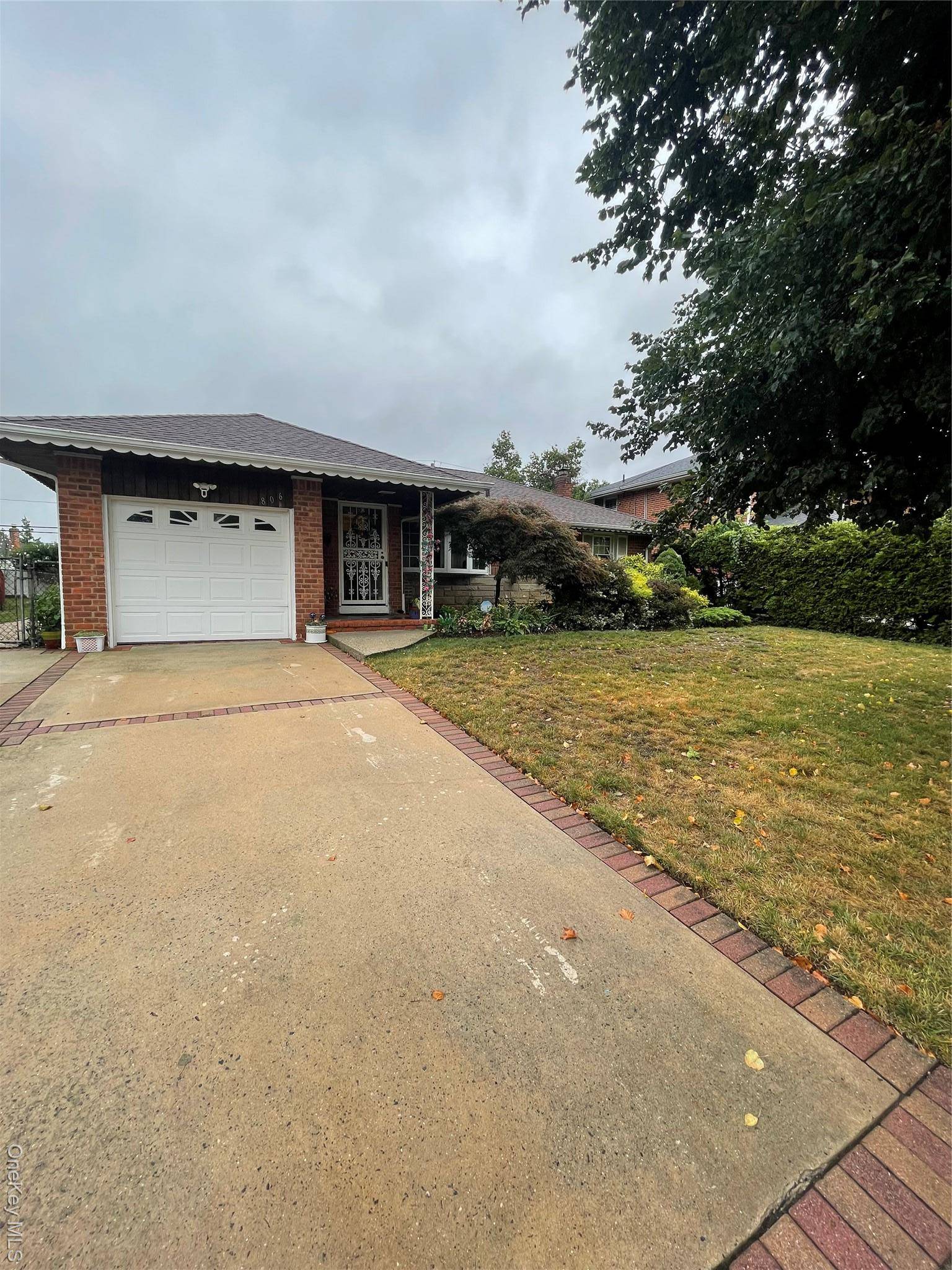 Welcome to your dream home in the highly sought after Baldwin Oaks neighborhood of North Baldwin !