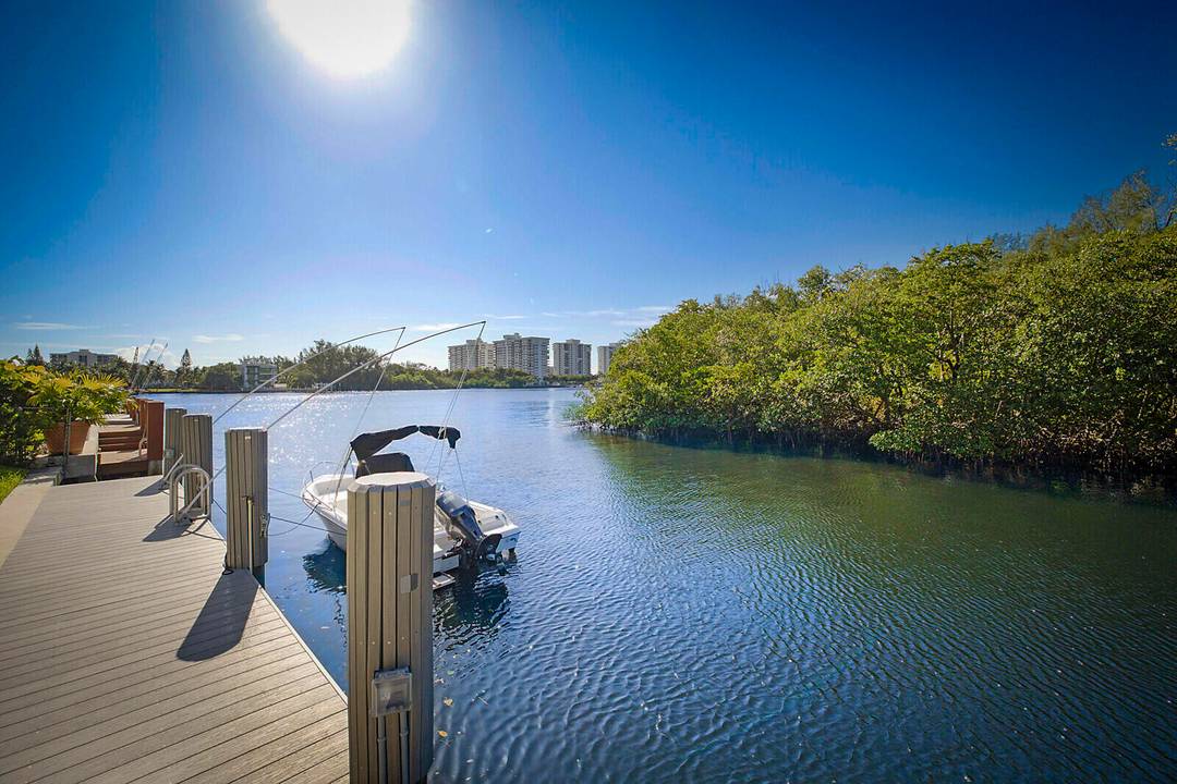 Waterfront condo in Boca Raton with furniture included.
